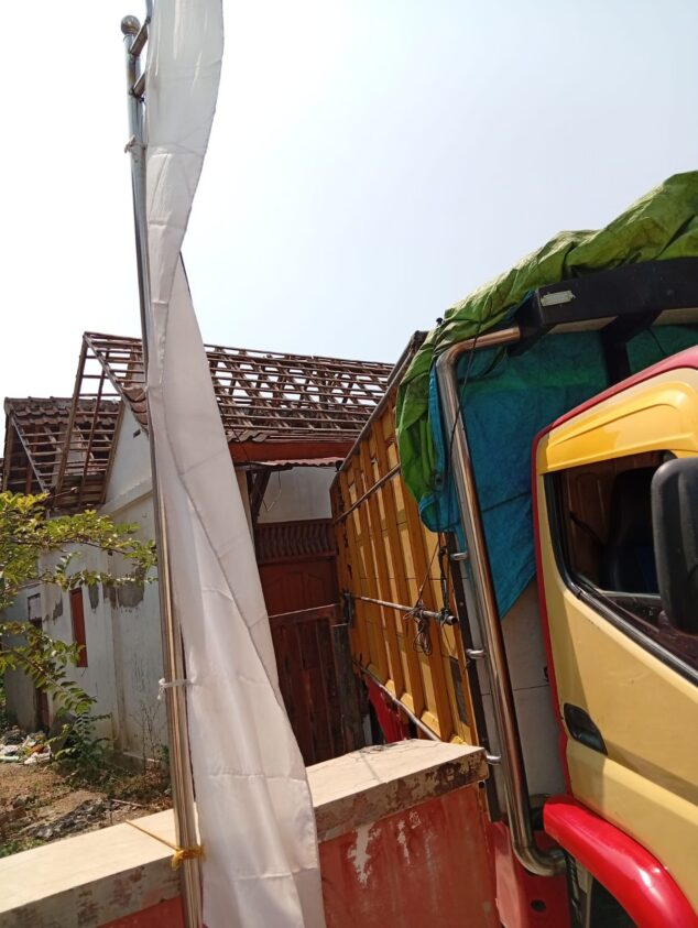 Proyek pembongkaran rumah Klaten 1
